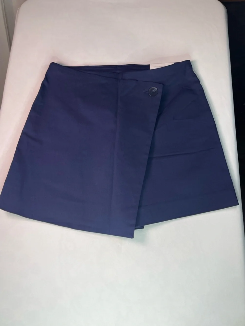 Chico's Deep Navy Stretch Skort - Picture 2 of 8